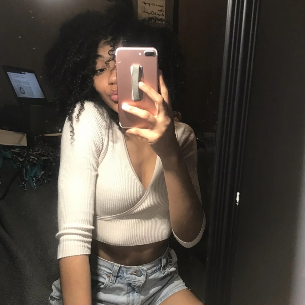 NWOT Forever 21 3/4 sleeve knit crop top